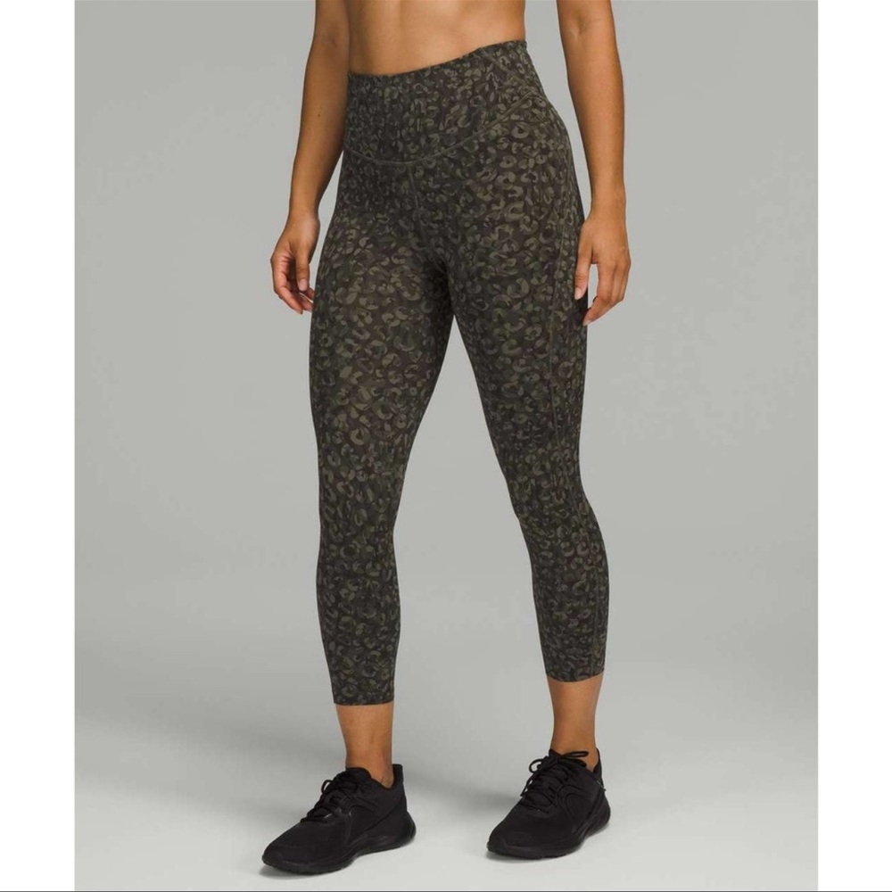Lululemon Base Pace HR Crop 24” Leggings Intertwined Camo Olive Multi